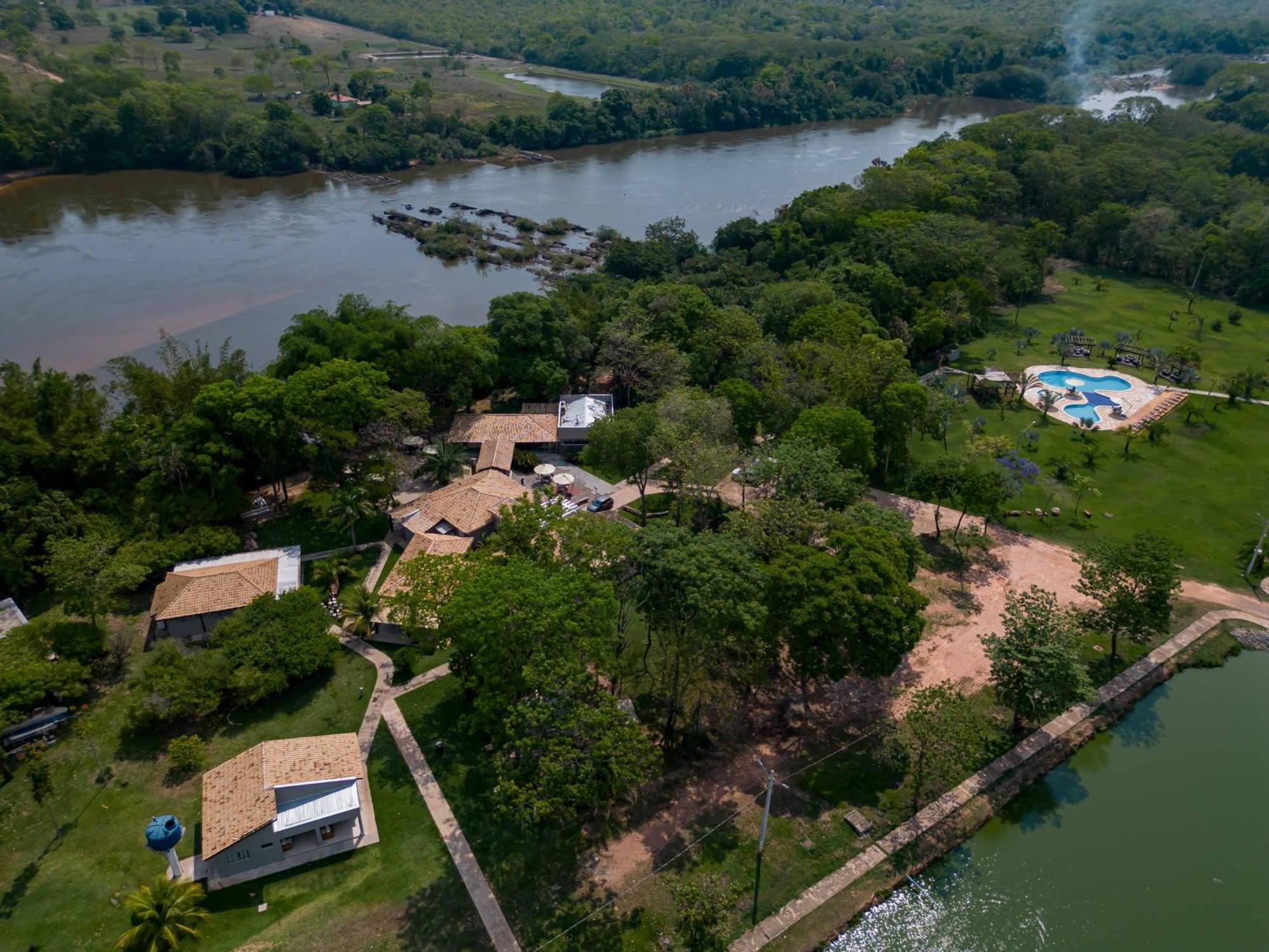 Spa Agua Milagrosa Cuiabá Exteriör bild