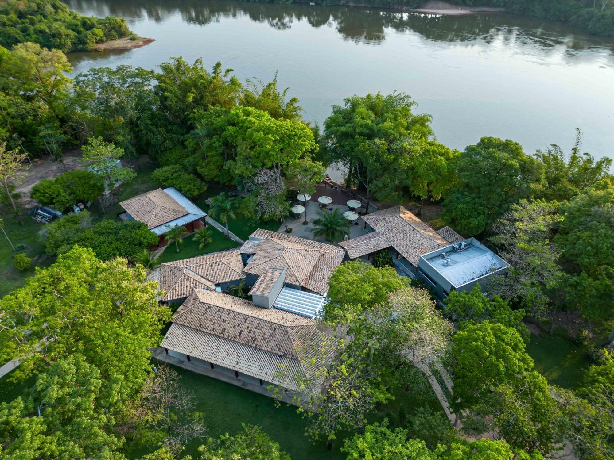 Spa Agua Milagrosa Cuiabá Exteriör bild